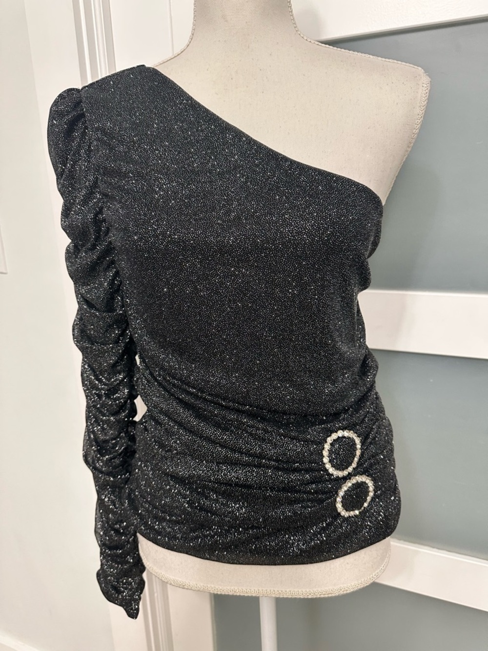 Majorelle Elliana Black Silver Sparkle Ruched One Sleeve Top SZ XLarge Glam EUC